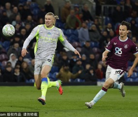 英超-蓝月反超枪手登顶！哈兰德闪击 曼城1-0送伯恩利降级