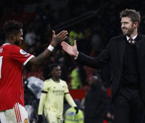 难怪曼联击败维拉，事实证明：埃梅里的战术一开始就错了