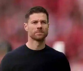 布兰科称西甲媒体的报道有些过分，阿隆索要有穆里尼奥的魄力