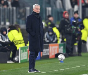 本菲卡迎战皇马前，穆帅前往医院1小时，治疗耳朵发炎